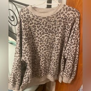 American Eagle Jegging Sweatshirt Cheetah
